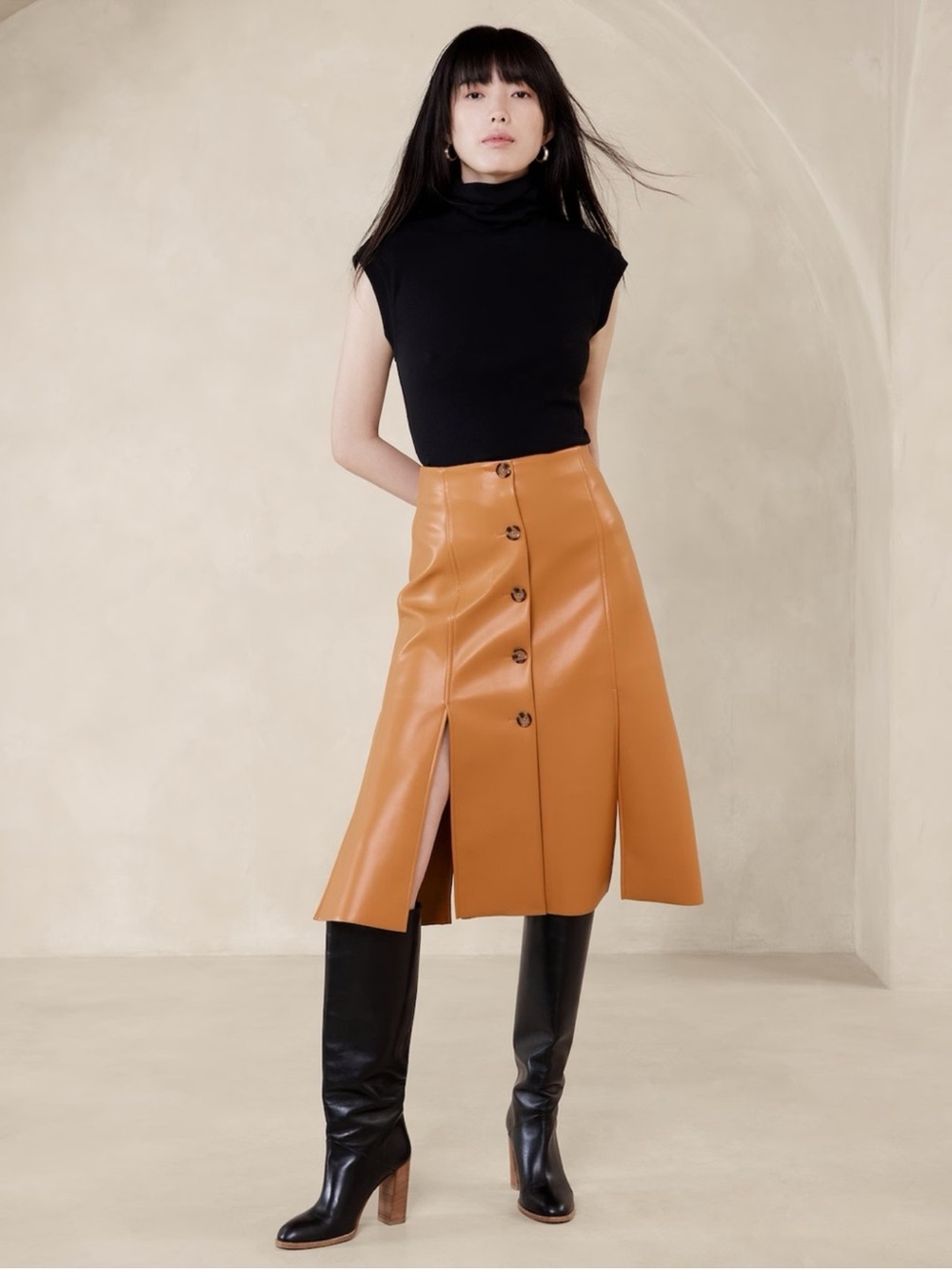 NWT Banana Republic SEAMED VEGAN LEATHER MIDI SKIRT Button-Front Tan